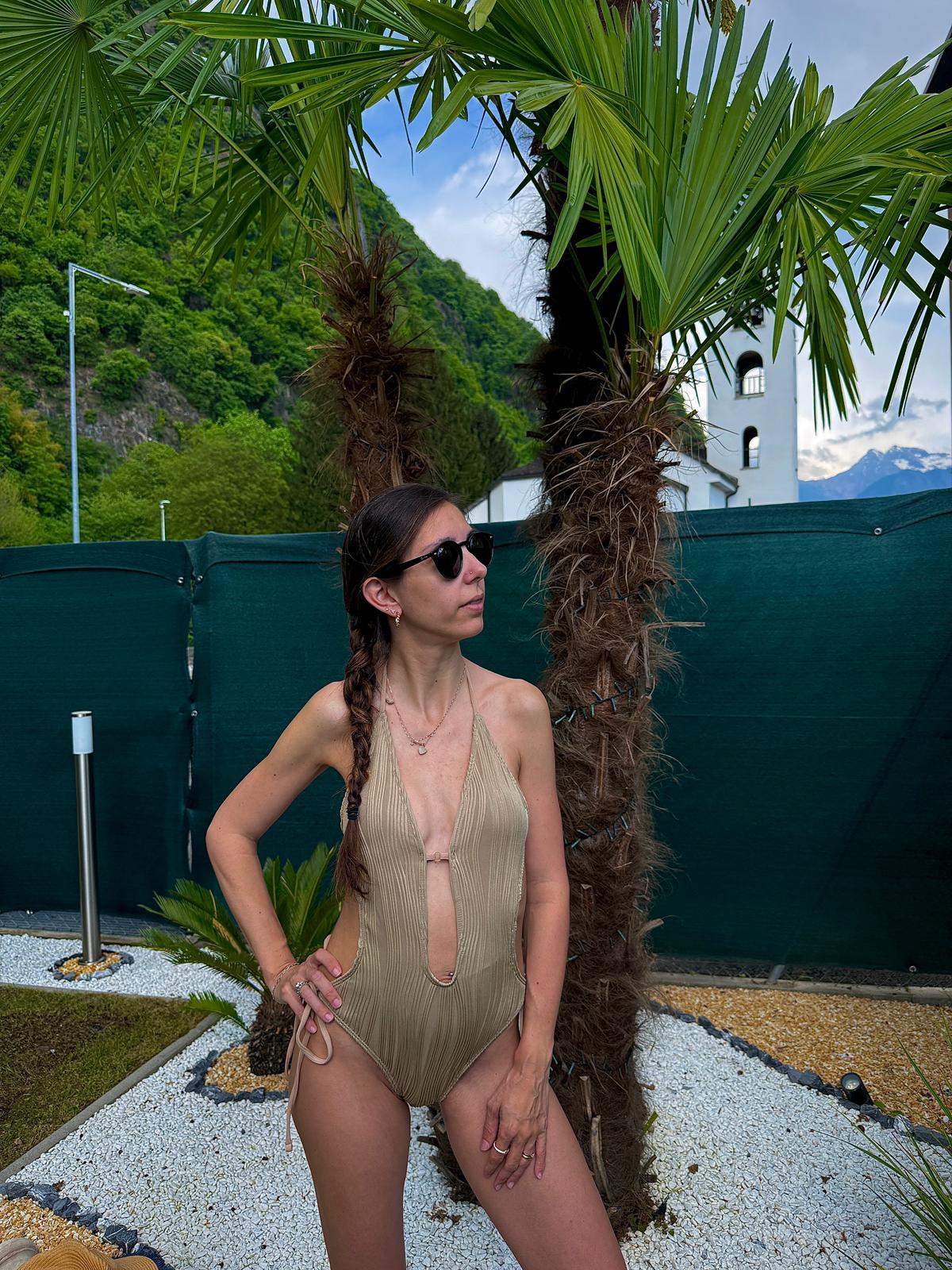 Costume Cut - out | Rose Maison IsaLove - Maison IsaLove